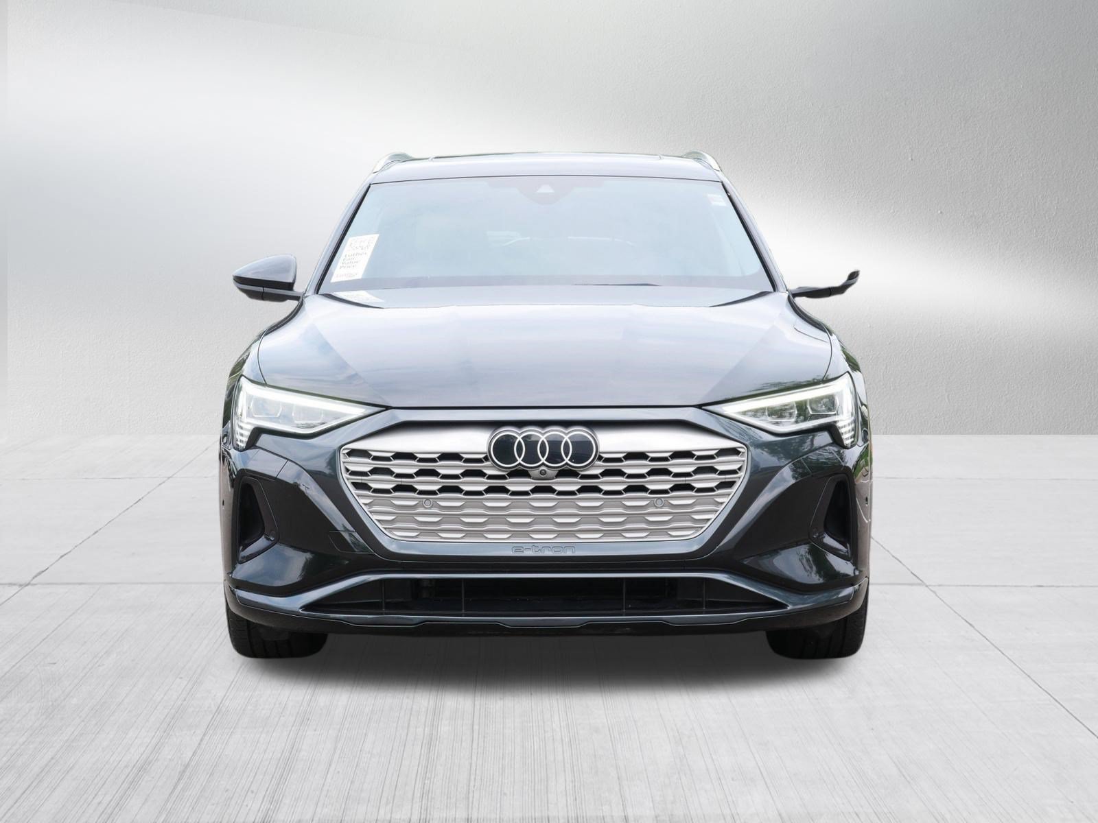 Used 2024 Audi Q8 e-tron Premium Plus w/ Premium Plus Package AWD/4WD image 2