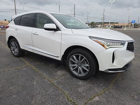 Used 2023 Acura RDX w/ Technology Package FWD image 2