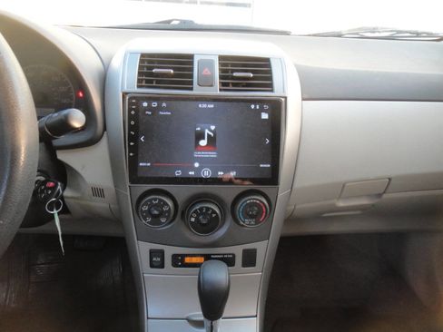 Used 2011 Toyota Corolla LE image 11