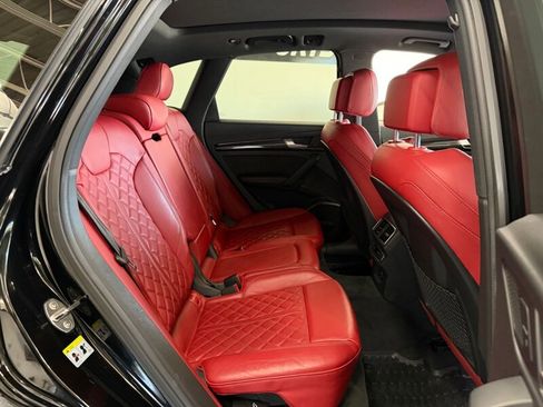 Used 2018 Audi SQ5 Prestige w/ Prestige Package image 45