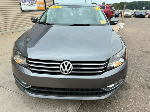 Used 2015 Volkswagen Passat 1.8T Limited Edition FWD image 2