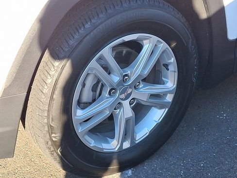 Certified 2022 GMC Terrain SLE w/ Driver Convenience Package image 7