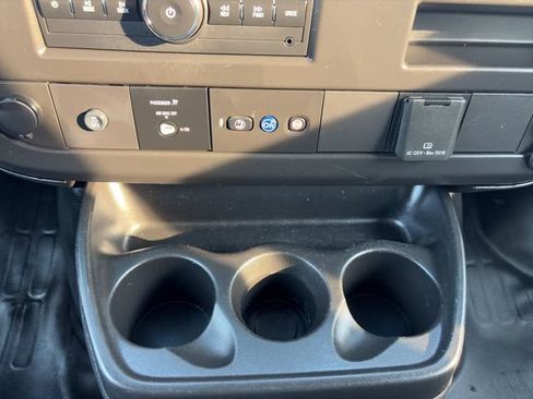 Used 2021 Chevrolet Express 2500 RWD image 13