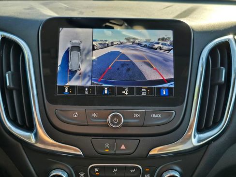 Used 2024 Chevrolet Equinox LT image 20