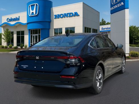Used 2023 Honda Accord EX image 6
