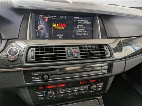 Used 2015 BMW 550i Sedan image 12