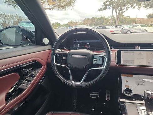 Used 2021 Land Rover Range Rover Evoque R-Dynamic HSE image 22