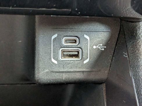 Used 2024 Jeep Compass Latitude AWD/4WD image 21