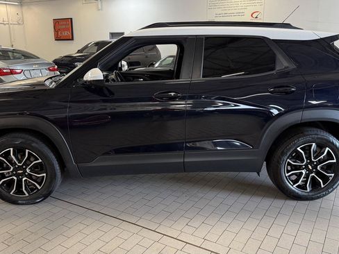 Used 2021 Chevrolet TrailBlazer ACTIV w/ Convenience Package FWD image 1