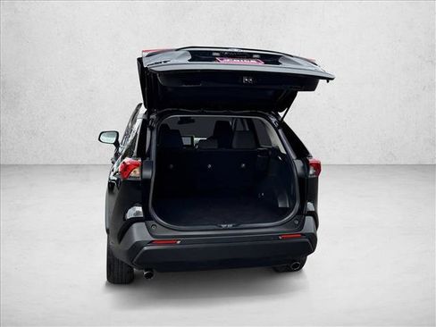 Used 2024 Toyota RAV4 LE image 7