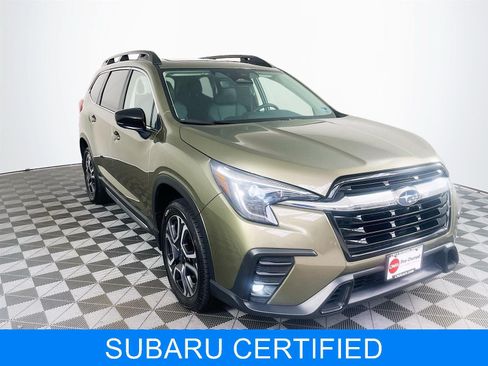 Certified 2025 Subaru Ascent Limited AWD/4WD image 1