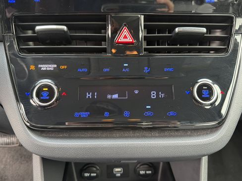 Used 2022 Hyundai Ioniq SE image 13