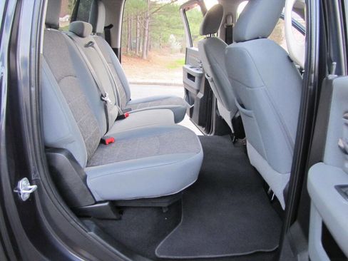 Used 2018 RAM 1500 Big Horn image 18