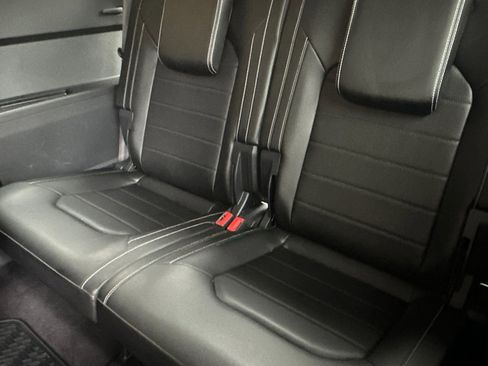 Used 2021 Volkswagen Atlas SEL Premium image 16