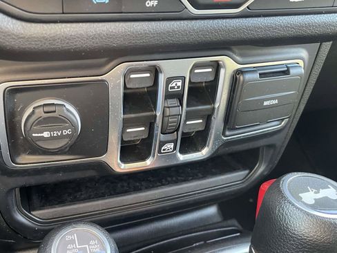 Used 2024 Jeep Wrangler Sport S w/ LED Headlamp & Fog Lamp Group image 6