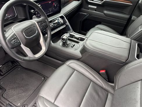 Used 2025 GMC Sierra 1500 Denali w/ Denali Reserve Package image 4