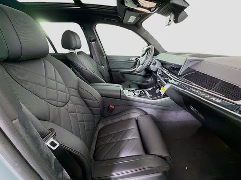 New 2026 BMW X5 xDrive40i w/ M Sport Package image 31