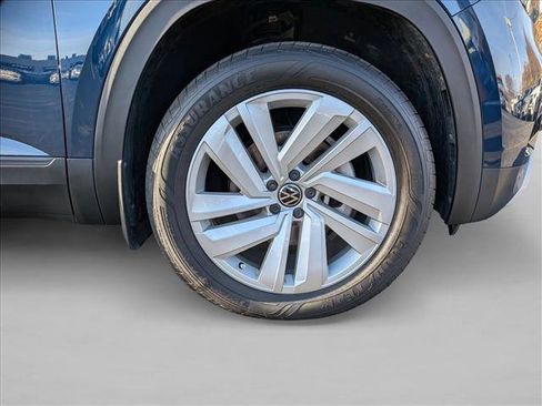Used 2023 Volkswagen Atlas Cross Sport SE image 26