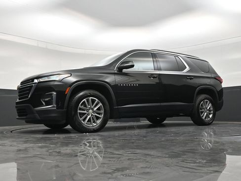 Used 2023 Chevrolet Traverse LT FWD image 21