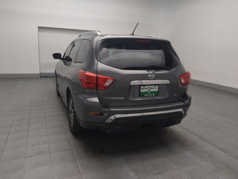 Used 2017 Nissan Pathfinder SL w/ SL Tech Package image 5