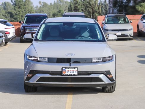 New 2026 Hyundai Ioniq 5 SEL image 2