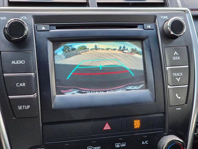 Used 2016 Toyota Camry SE FWD image 30