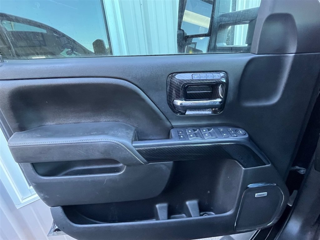Used 2015 GMC Sierra 2500 SLT w/ Duramax Plus Package AWD/4WD image 6
