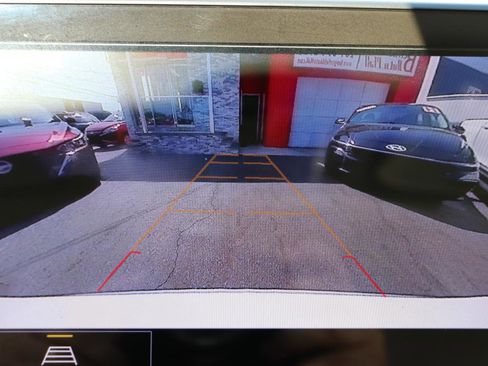 Used 2024 Chevrolet Malibu LT FWD image 31