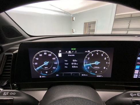 Used 2025 Kia Sportage SX FWD image 15