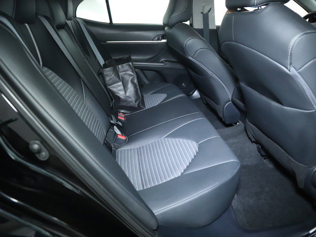Used 2024 Toyota Camry SE FWD image 31
