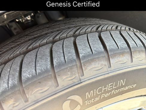 Certified 2026 Genesis GV70 2.5T Select AWD/4WD image 18