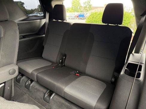 Used 2022 Chevrolet Traverse LT AWD/4WD image 39