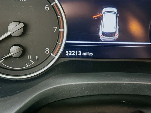 Used 2023 Nissan Rogue S AWD/4WD image 19