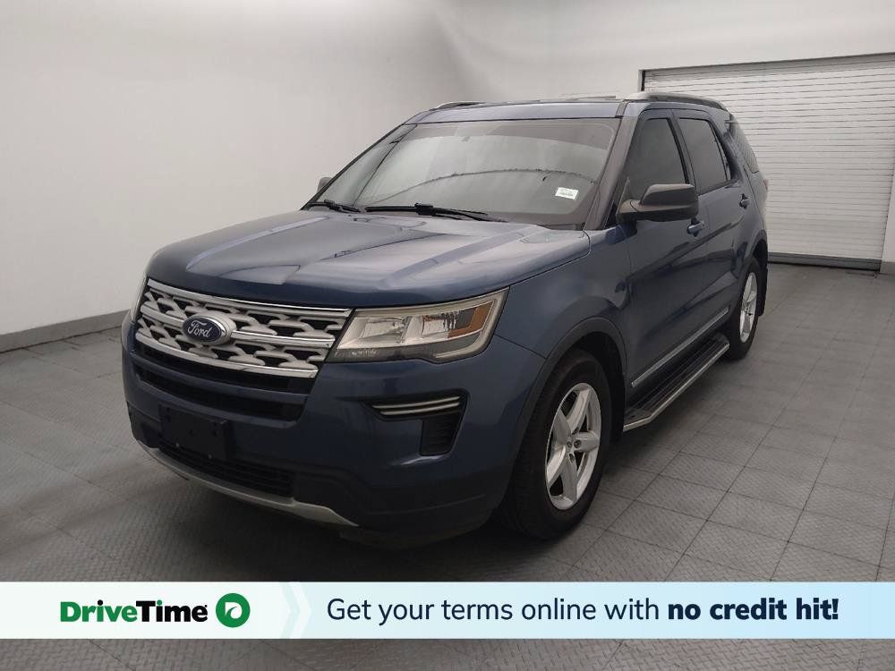 Used 2018 Ford Explorer XLT FWD image 1