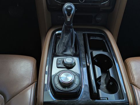 Used 2021 INFINITI QX80 Sensory w/ All-Season Package image 21