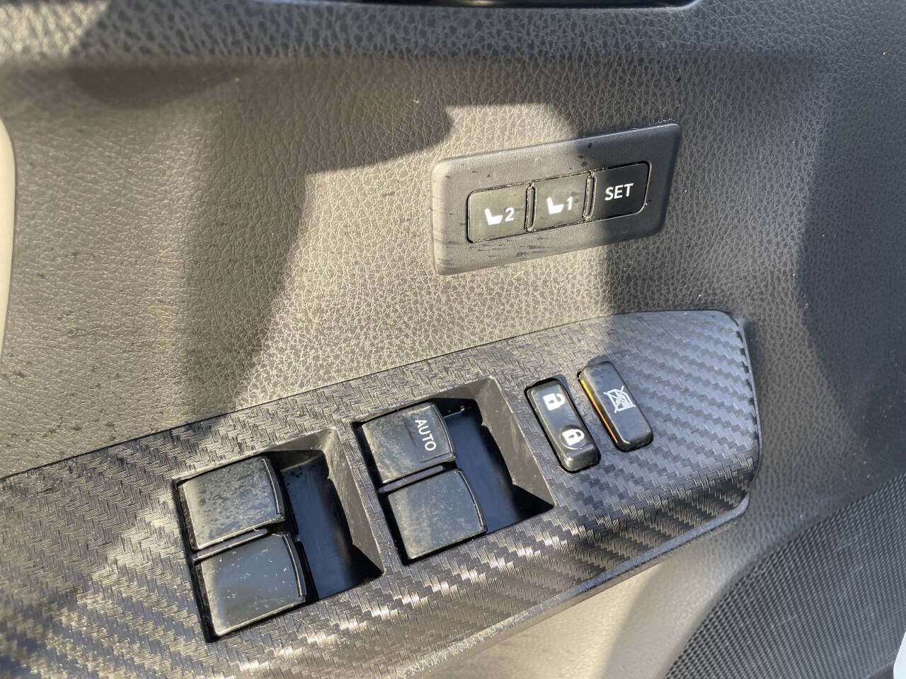 Used 2013 Toyota RAV4 Limited AWD/4WD image 12