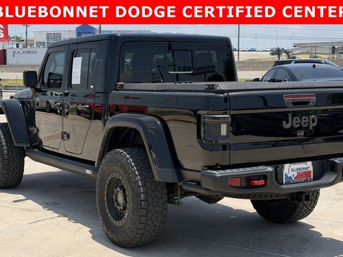 Used 2023 Jeep Gladiator Rubicon w/ Cold Weather Group AWD/4WD image 7