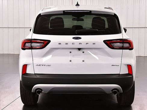 Used 2024 Ford Escape Active w/ Tech Pack #1 AWD/4WD image 7