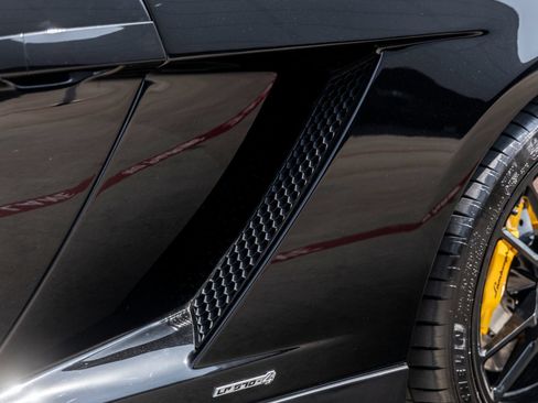 Used 2012 Lamborghini Gallardo LP 570-4 Performante AWD/4WD image 25