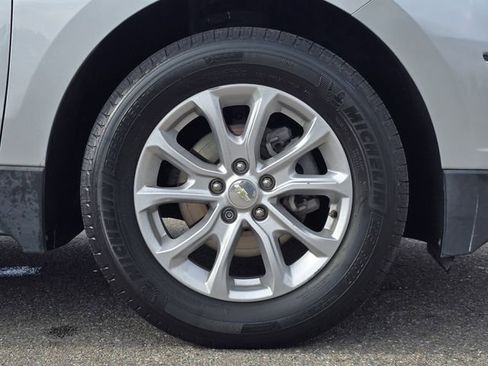 Used 2019 Chevrolet Equinox LS FWD image 12