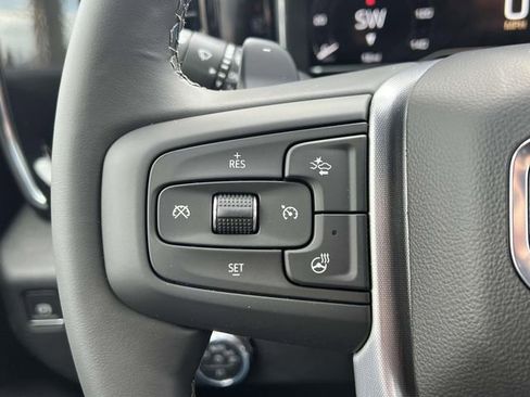 Used 2025 GMC Sierra 1500 Elevation image 26