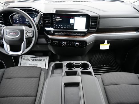 New 2026 GMC Sierra 1500 Elevation image 18