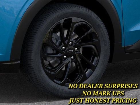 New 2027 Chevrolet Bolt RS w/ Technology Package image 9