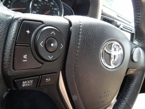 Used 2014 Toyota RAV4 Limited AWD/4WD image 16