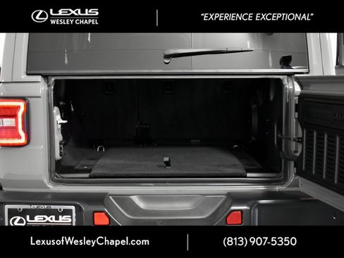 Used 2020 Jeep Wrangler Unlimited Sahara image 16