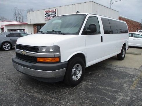 Used 2017 Chevrolet Express 3500 LT w/ LT Preferred Equipment Group image 25