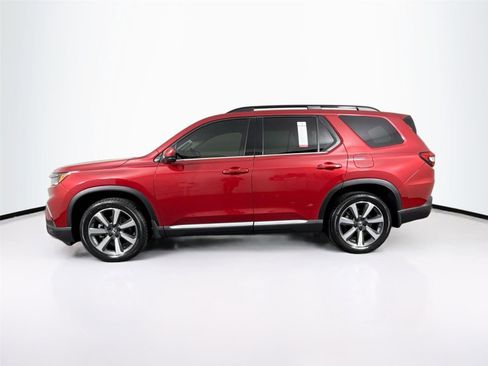 Used 2023 Honda Pilot Touring image 14