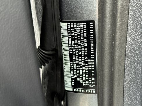 Used 2017 Volkswagen Beetle 1.8T S image 24