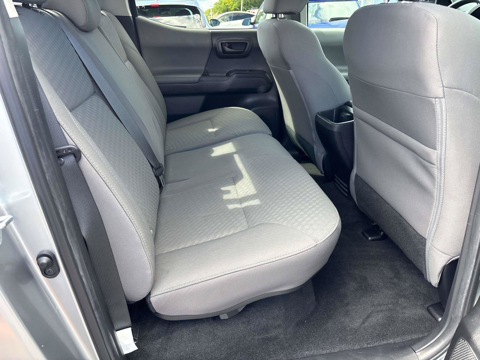 Used 2022 Toyota Tacoma SR AWD/4WD image 11