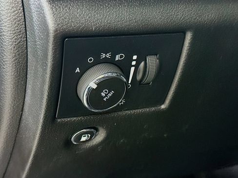 Used 2021 Jeep Grand Cherokee Limited AWD/4WD image 19